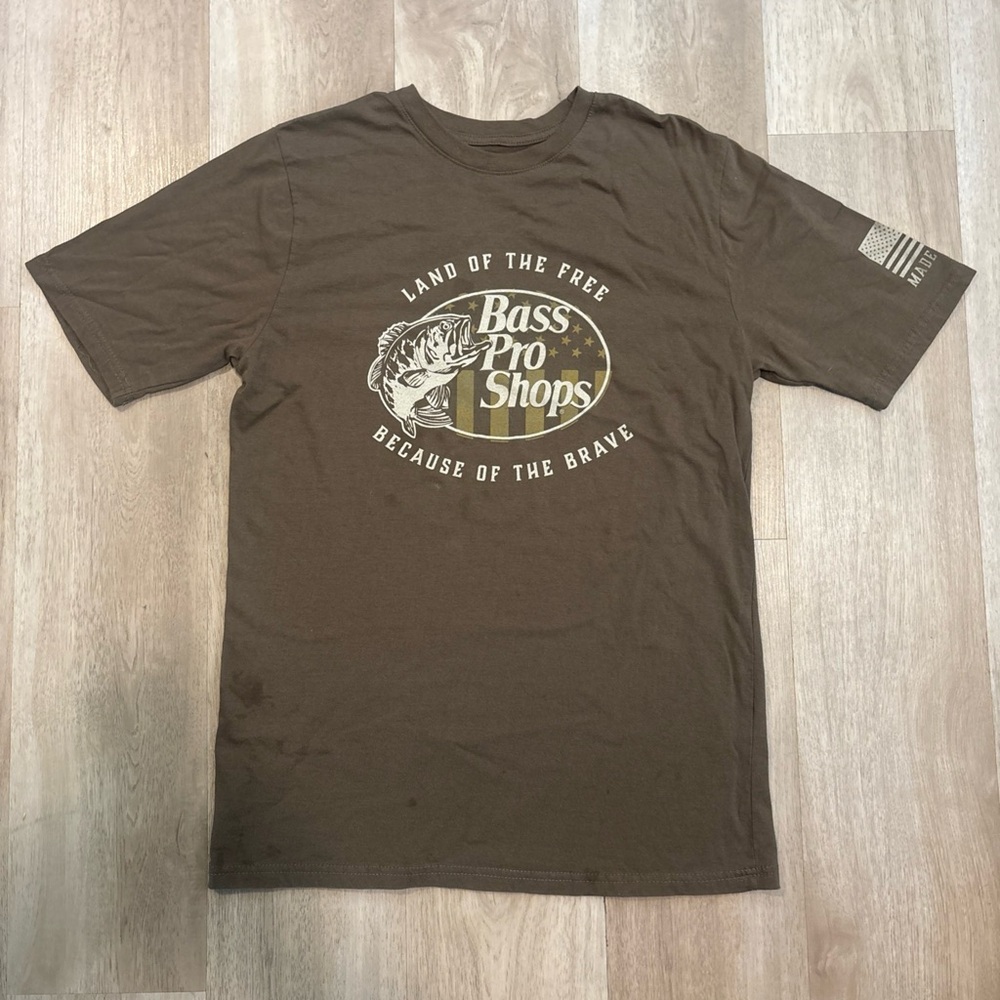 Bass Pro Shops USA Made Olive Green Short-Sleeve T-Shirt for Men Size Medium